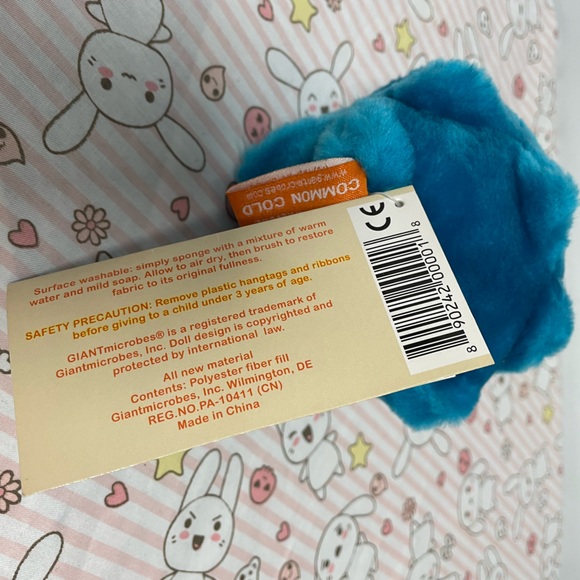 Common Cold Giant Microbes Drew Oliver Plush Toy With Tag - Picture 8 of 8